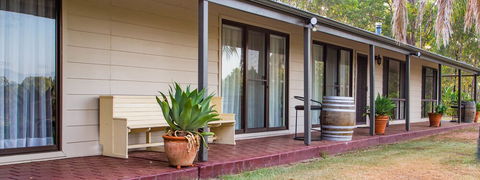 Hermitage Hideaway Homestead & Cottage - Port Augusta Accommodation 1