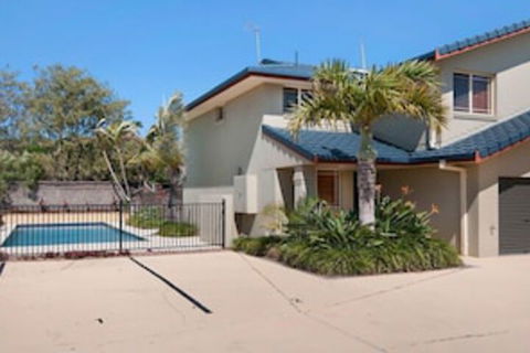 Casuarina 1 - Port Augusta Accommodation 0