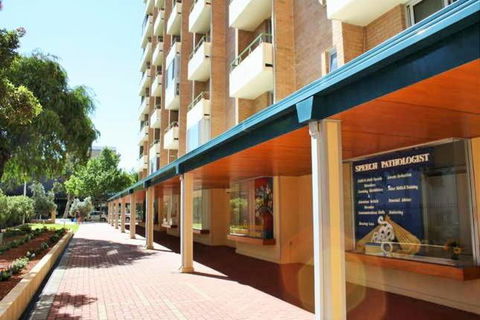 Freos Choice - Port Augusta Accommodation 3
