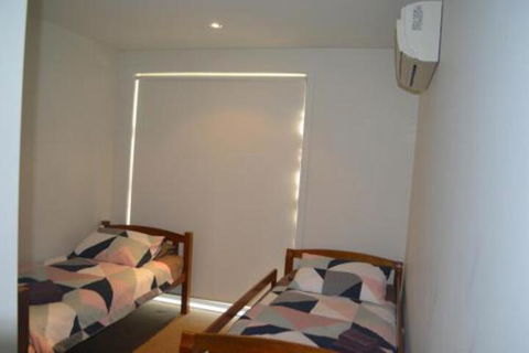 Family Friendly Unit - Port Augusta Accommodation 2