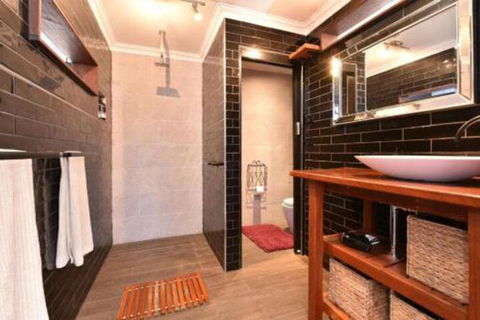 Millfield Eco Lodge With Views & Inside / Outside Hangouts - Port Augusta Accommodation 3