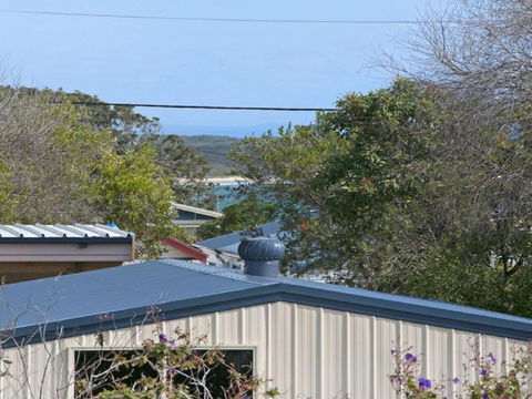 Urchins Funky Comfort & Style - Port Augusta Accommodation 4