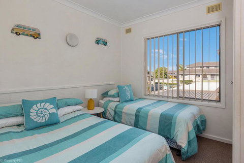 Jamaica Holiday Units - Port Augusta Accommodation 3