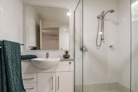 Oceanic 3 - Port Augusta Accommodation 2