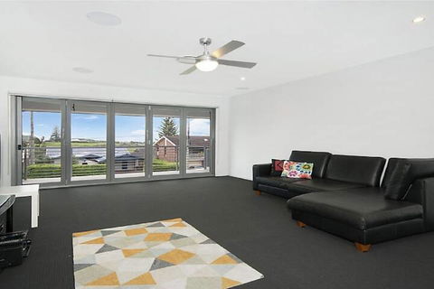 House On The Hill Lennox Head WiFi Air Conditioning - Port Augusta Accommodation 6