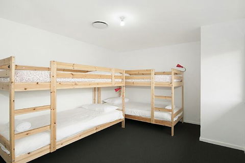 House On The Hill Lennox Head WiFi Air Conditioning - Port Augusta Accommodation 7