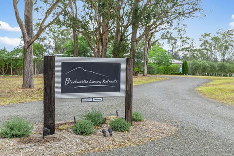 Blackwattle Luxury Retreats - Port Augusta Accommodation 3