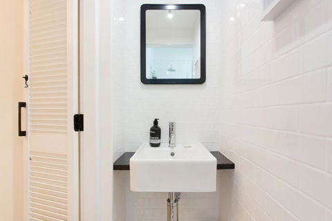 Boutique Central Apartment Vogue - Port Augusta Accommodation 4