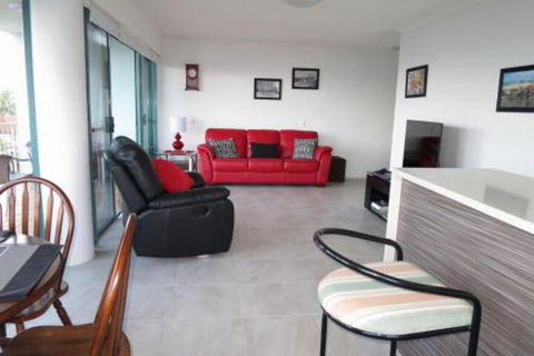 Deepwater Cove Unit 7 68 Lower Gay Terrace Bulcock Beach - Port Augusta Accommodation 2