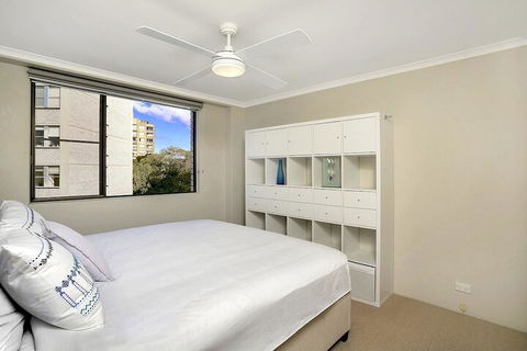 HAMP1 Bright Apartment In Cremorne - Port Augusta Accommodation 2