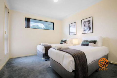 98tullamarine6mins Airportholiday House - Port Augusta Accommodation 0