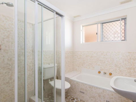 Albert Court 8 - Port Augusta Accommodation 1