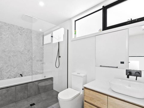 POINT BREAK NEW LISTING 2019 - Port Augusta Accommodation 6