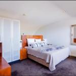 Urban Paradise Minutes From The Markets - Port Augusta Accommodation 1