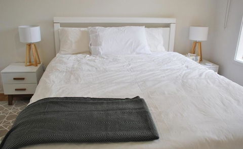 SHORE BEATS WORK INVERLOCH - Port Augusta Accommodation 2