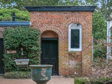 Redcourt Est 1904: Southern Highlands Elegance - Port Augusta Accommodation 5