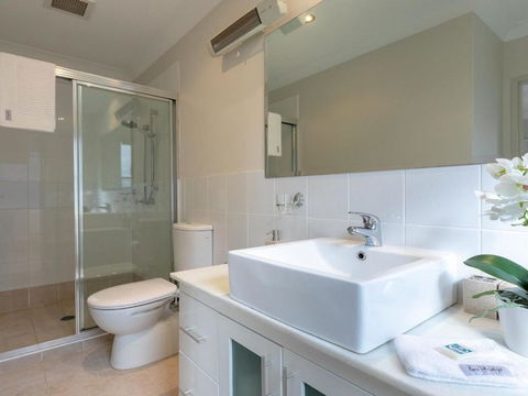 Shore To Please Comfort Cafes & Beaches - Port Augusta Accommodation 1