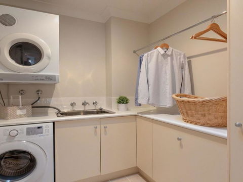 Shore To Please Comfort Cafes & Beaches - Port Augusta Accommodation 5