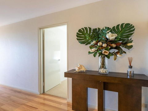 Shore To Please Comfort Cafes & Beaches - Port Augusta Accommodation 3