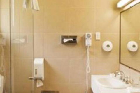 Classic Queen Room 2 In Oakleigh - Port Augusta Accommodation 5