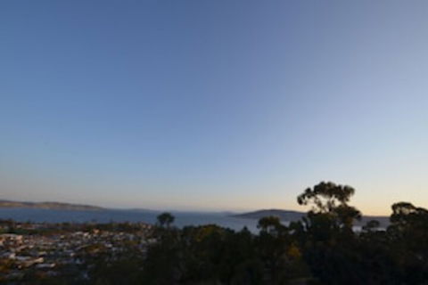 Hilltop House - Port Augusta Accommodation 0