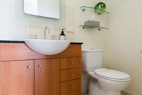 Hilltop House - Port Augusta Accommodation 7