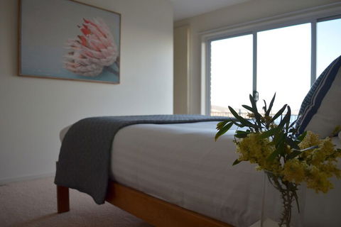 Hilltop House - Port Augusta Accommodation 3