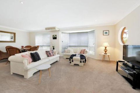 Hook Wine & Sinker Hervey Bay - Port Augusta Accommodation 4