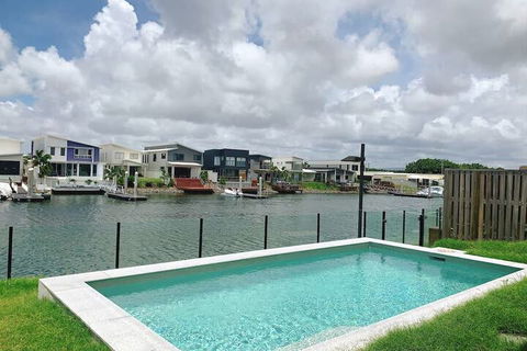Hope Island Water Front House - Port Augusta Accommodation 3