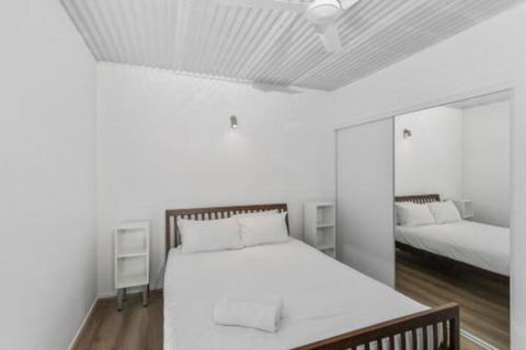 Foot Prints - Port Augusta Accommodation 6