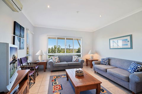 Jacana Sands 2 - 2/26 Jacana Street - Port Augusta Accommodation 3