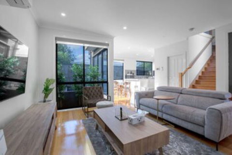 Impressive & Spacious New Townhouse@preston - Port Augusta Accommodation 0