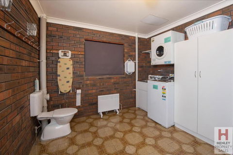 Erulisse Spacious Townhouse With Magical Lake Views - Port Augusta Accommodation 1