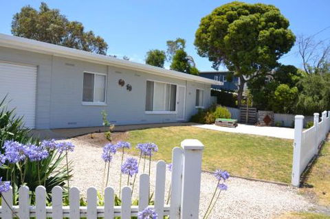 Bay Breeze Cottage - Port Augusta Accommodation 1