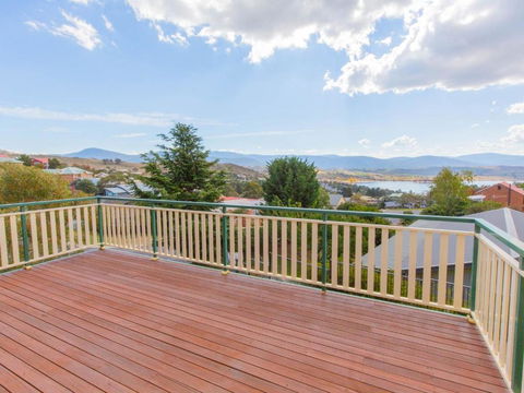 Kestrels Rest 1 / 116 Gippsland Street - Port Augusta Accommodation 6