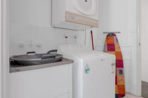 Emerald Shores Unit 6 8 Orvieto Terrace Kings Beach - Port Augusta Accommodation 7