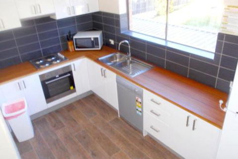 Andorra 2 - Port Augusta Accommodation 0