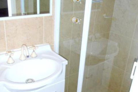 Andorra 1 - Port Augusta Accommodation 5