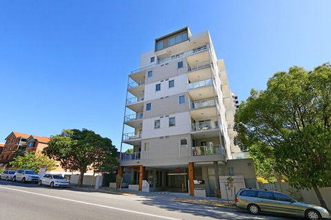 Stunning Two-storey Apartment In Perth's CBD - Port Augusta Accommodation 1