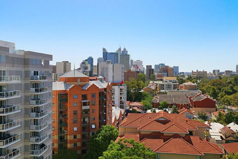 Stunning Two-storey Apartment In Perth's CBD - Port Augusta Accommodation 2