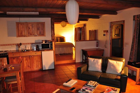 Herons Rise Vineyard Accommodation - Port Augusta Accommodation 4