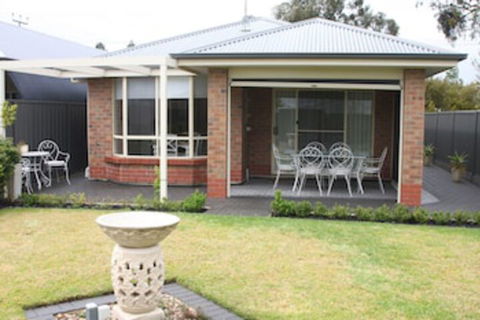 C And C Tanunda - Port Augusta Accommodation 0
