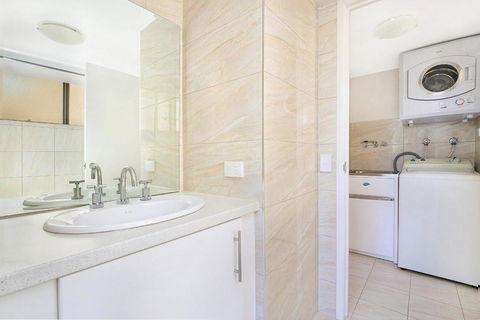 Eastbourne U4 80 Esplanade Golden Beach - Port Augusta Accommodation 6