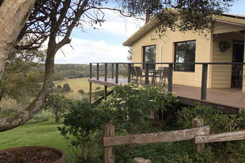 Maleny Mountain Retreat - Port Augusta Accommodation 4