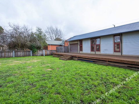 Family Friendly Weatherboard Cottage - Port Augusta Accommodation 1