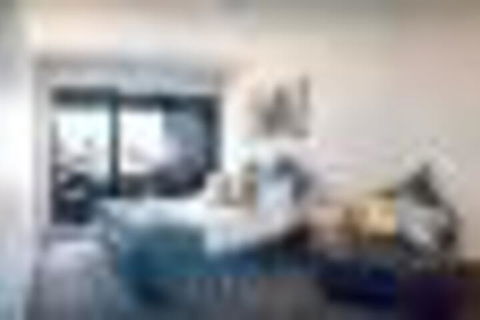 Ample Melbourne CBD Apt With Wifi Netflix & View - Port Augusta Accommodation 4