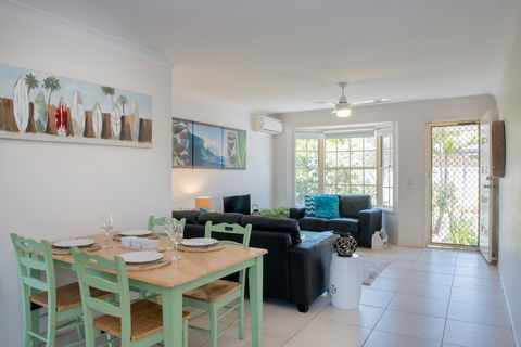 Gold Coast Theme Park Villa - Port Augusta Accommodation 5