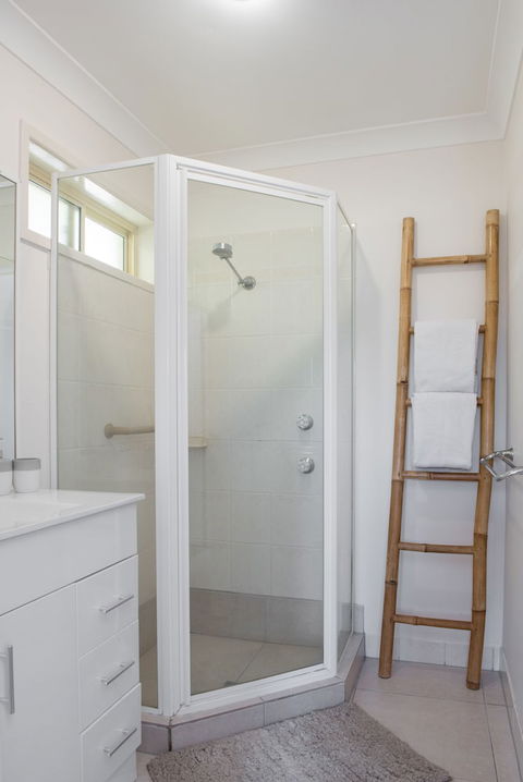 Gold Coast Theme Park Villa - Port Augusta Accommodation 1