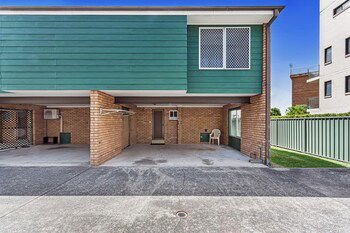 Macadamia Court 6 Nelson Bay - Port Augusta Accommodation 0