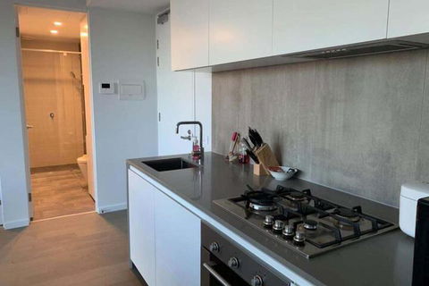 Avant Garde Living In The Heart Of The City - Port Augusta Accommodation 3